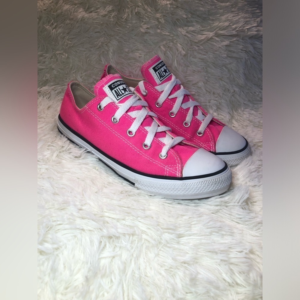 Converse Kids Hot Pink Sneakers size 3